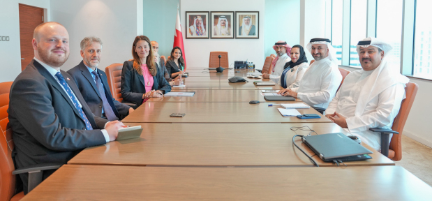 <p>Industry and Commerce Minister Abdulla bin Adel Fakhro yesterday held a meeting with UK&rsquo;s Investment Minister Baroness Poppy Gustafsson.</p>
<p>They discussed investment co-operation frameworks and new opportunities to expand the partnership to serve the strategic and development directions and visions of both countries.</p>
<p>Mr Fakhro emphasised Bahrain&rsquo;s commitment to further strengthening cooperation with the UK, particularly in the economic sphere, highlighting the important role of the private sector in both countries in advancing trade and economic exchange.</p>
<p>He highlighted development initiatives undertaken by the government to attract diversified investments.</p>